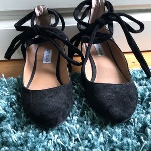 Steve Madden Tie Up Flats